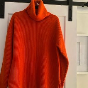 ❤️‍🔥Carolina Herrera Oversized Turtleneck sweater